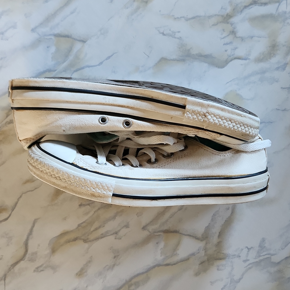 All Star Converse - Picture 10 of 13